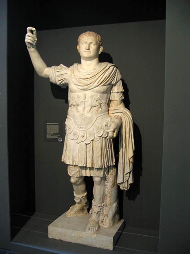 Herculaneum Augusteum. Square exedra. Statue of the standing, breast-plated, Titus.
Now in Naples Archaeological Museum. Inventory number 6059.
