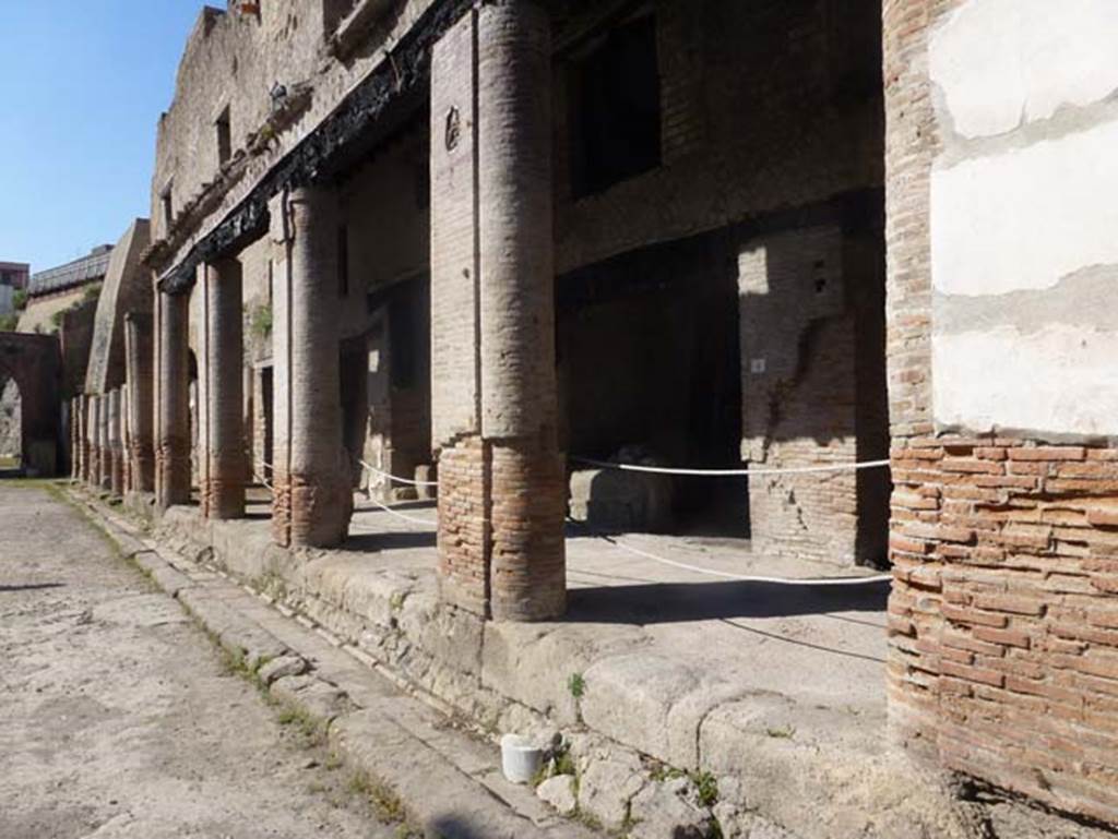 Decumanus Maximus, Herculaneum. June 2012. Looking north-west towards street portico. Photo courtesy of Michael Binns.