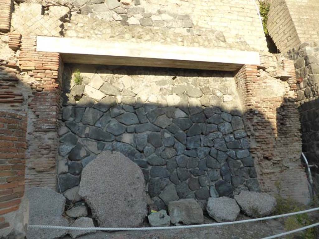 Decumanus Maximus, Herculaneum, September 2015. Building on north side of the Decumanus Maximus, doorway numbered 11.