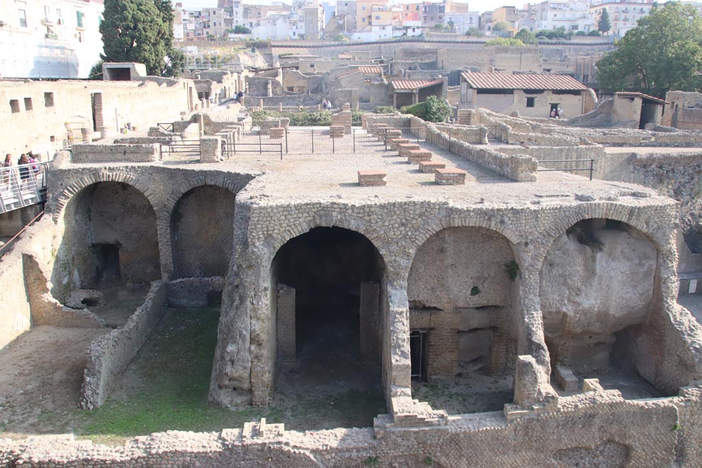 III.1/2/18/19, Herculaneum, October 2023. Looking north towards lower rooms beneath peristyle area. Photo courtesy of Klaus Heese.