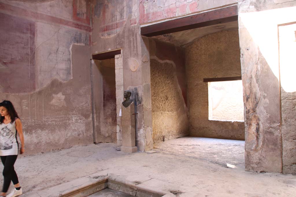 III.16, Herculaneum, September 2019. Room 9, looking south-west across atrium towards corridor 6, with tablinum, on right. 
Photo courtesy of Klaus Heese.
