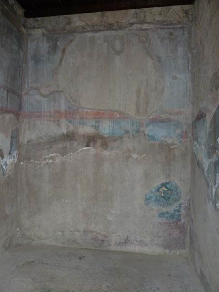 IV.4 Herculaneum. September 2015. Room 8, east wall.