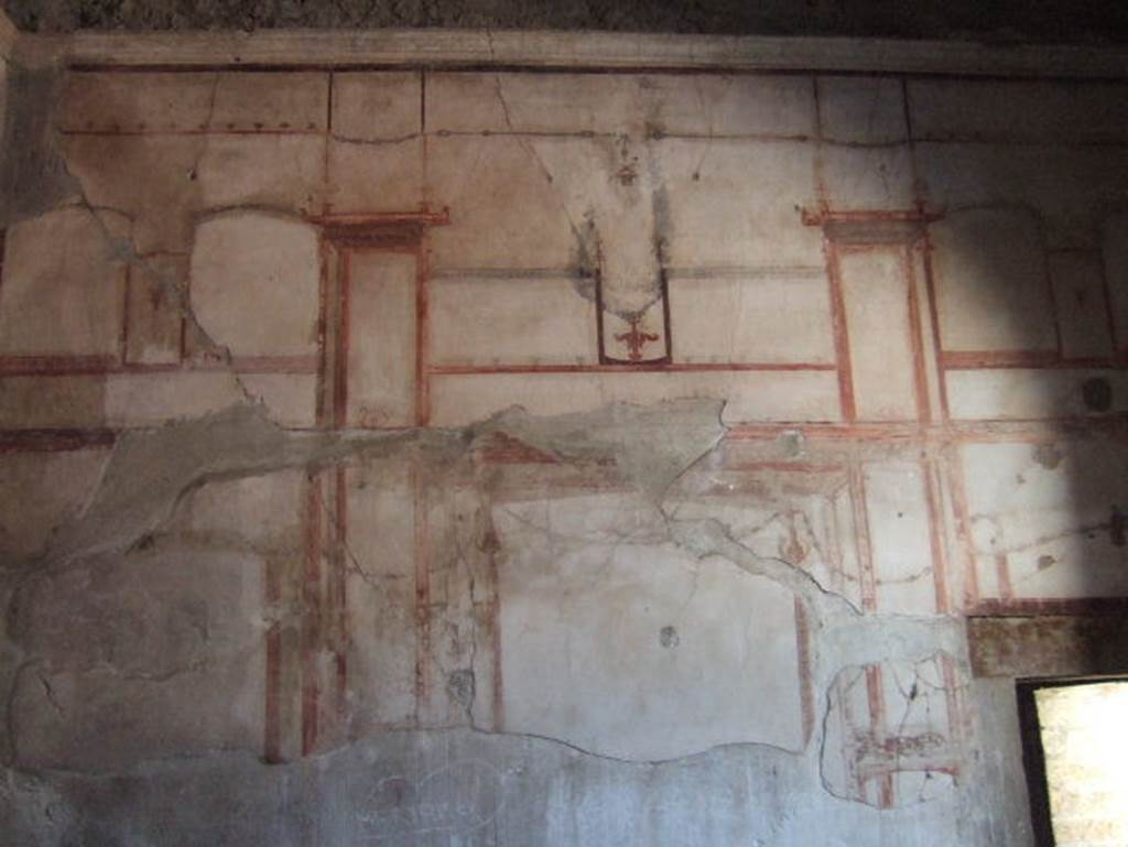 IV.4 Herculaneum. May 2006. Room 24, upper east wall.