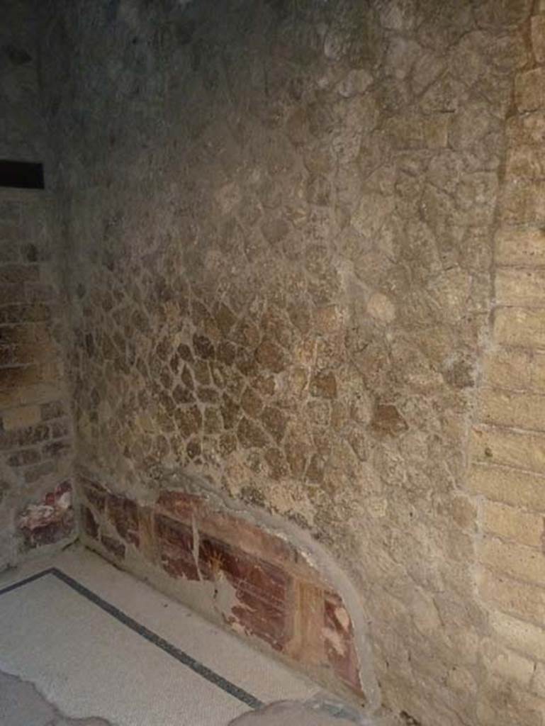 Ins. V 7, Herculaneum, September 2015. South wall of tablinum. 