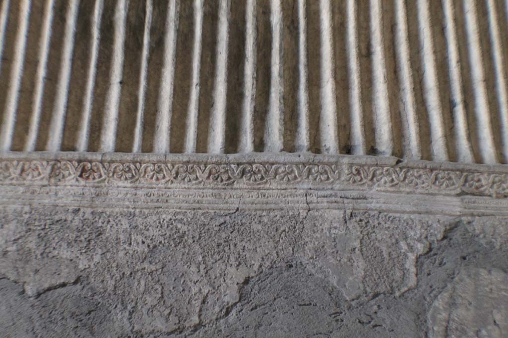 VI.1, Herculaneum. March 2014. Detail from west wall.
Foto Annette Haug, ERC Grant 681269 DÉCOR
