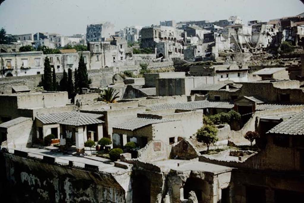 Ins. Orientalis I, 1, Herculaneum, 1957. The terrace of the House of the Gem can be seen on the right of the photo. The House of the Stags is on the left of the photo, above the terrace of Balbus.. Photo by Stanley A. Jashemski.
Source: The Wilhelmina and Stanley A. Jashemski archive in the University of Maryland Library, Special Collections (See collection page) and made available under the Creative Commons Attribution-Non Commercial License v.4. See Licence and use details. J57f0430 
