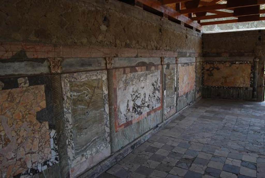 Ins. Or. I.2, Herculaneum. April 2008. Looking south along east wall of Marble Salon.
Photo courtesy of Nicolas Monteix.
