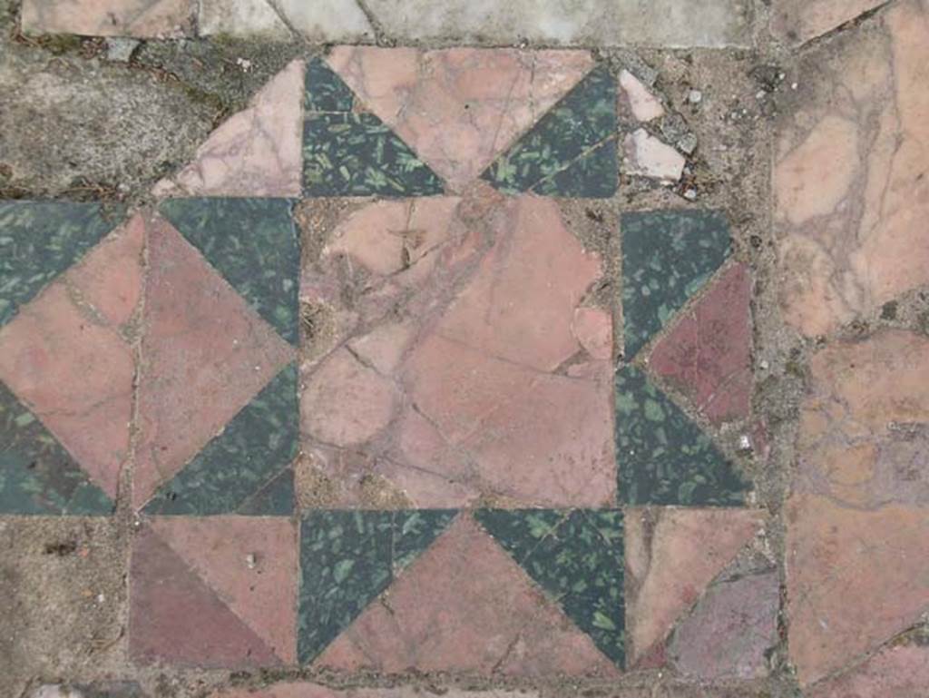 Ins. Or. I.2, Herculaneum. May 2005. Detail of opus sectile flooring in Marble Salon. Photo courtesy of Nicolas Monteix.