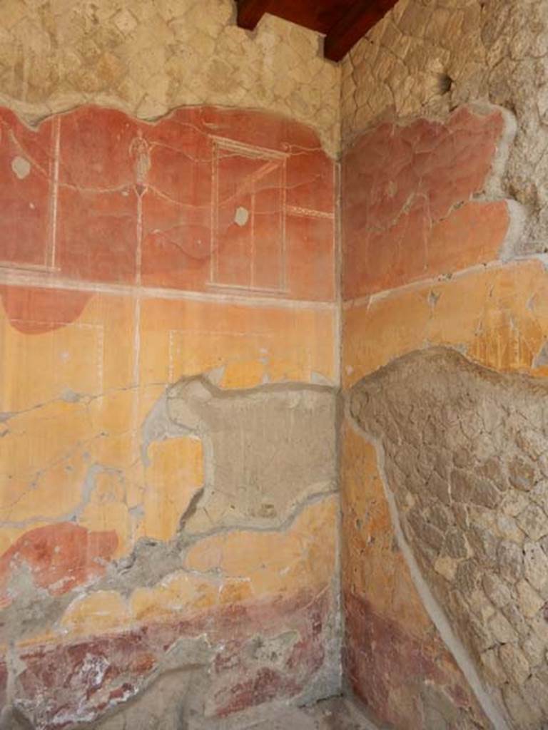 Ins. Orientalis I, 2, Herculaneum, May 2018. Ala on south side of atrium, south-west corner. 
Photo courtesy of Buzz Ferebee. 
