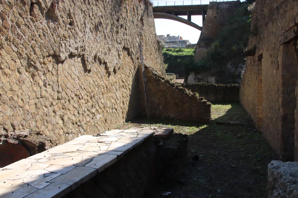 Ins. Orientalis II.13, Herculaneum. October 2022. Looking east from shop-room towards rear room. Photo courtesy of Klaus Heese.