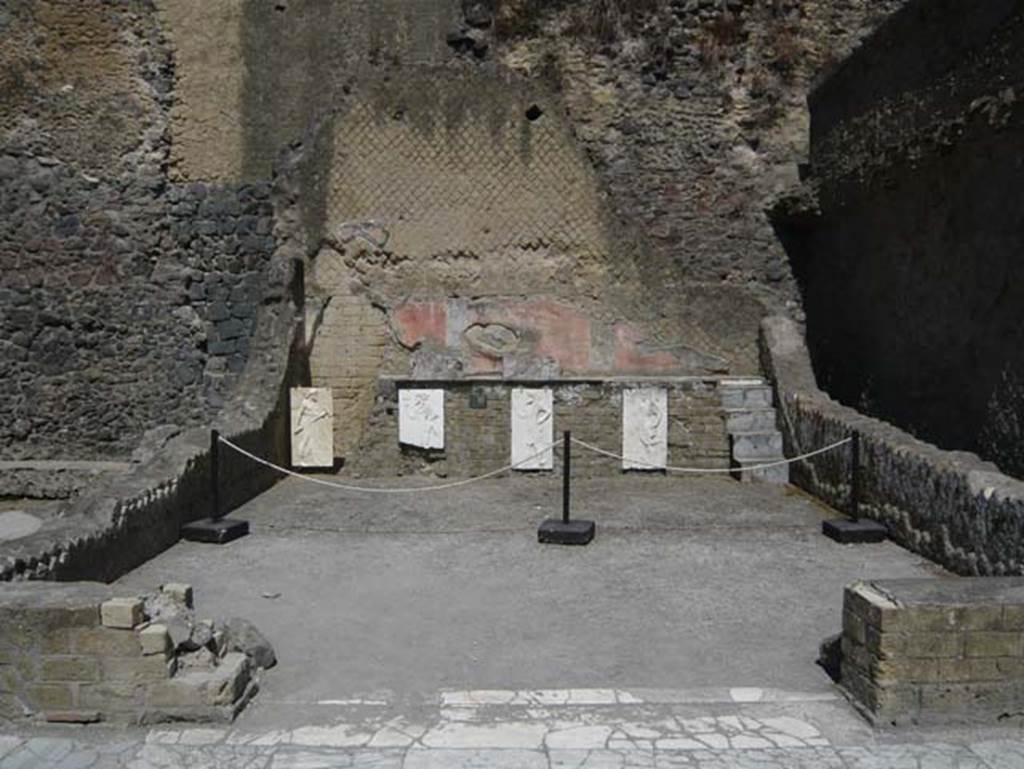 Herculaneum, August 2013. Sacred Area terrace, looking north in the shrine of the Four Gods. Photo courtesy of Buzz Ferebee.
