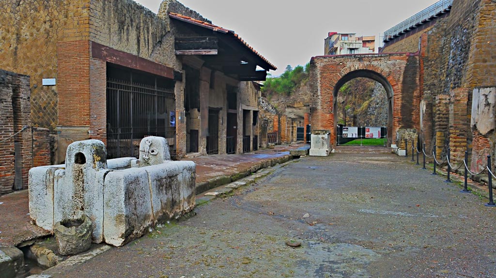 Decumanus Maximus, Herculaneum. Photo taken between October 2014 and November 2019.
Drainage channel under fountain of Venus. Looking west towards four-sided Arch. Photo courtesy of Giuseppe Ciaramella.

