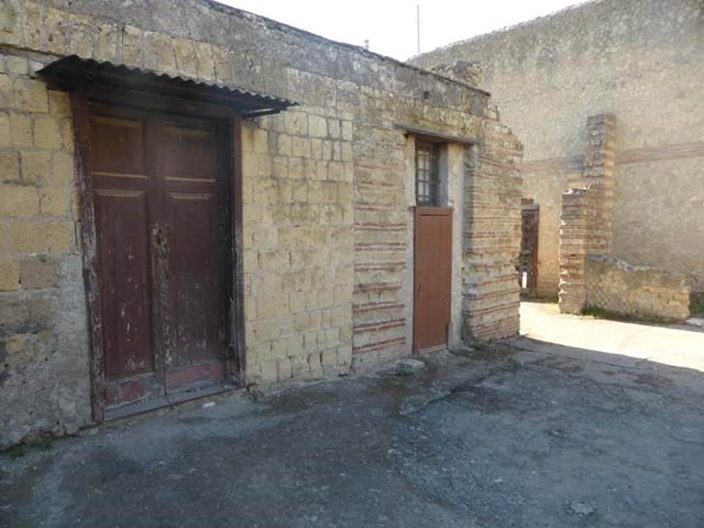 II.1 Herculaneum, September 2015. Rooms on west side of atrium.