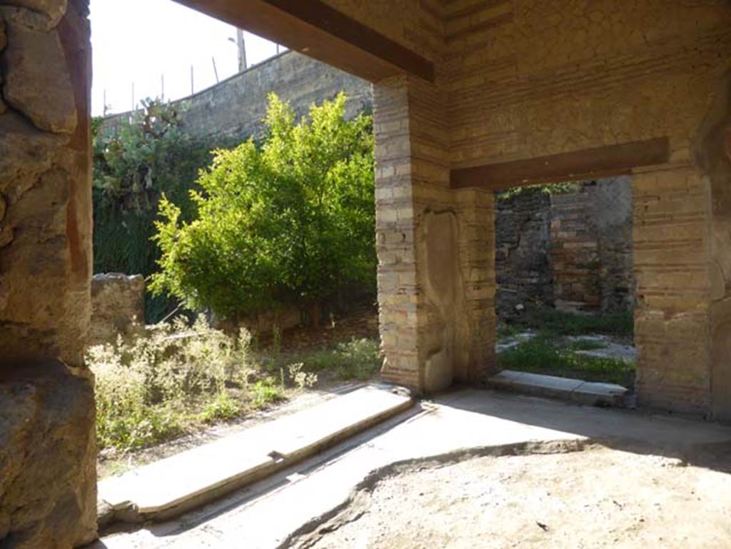 II.2 Herculaneum, September 2015. Looking south-west towards panoramic terrace from large salon. 