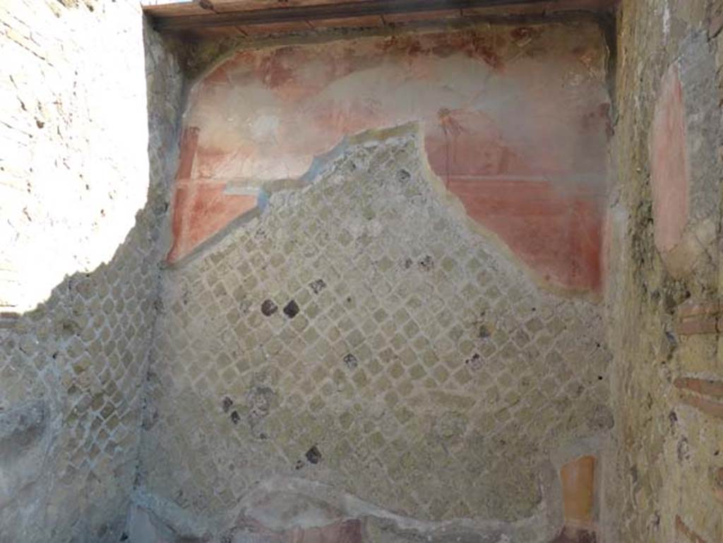 II.2 Herculaneum, September 2015. Third of five small rooms located on the east side of the peristyle probably used as a repository.