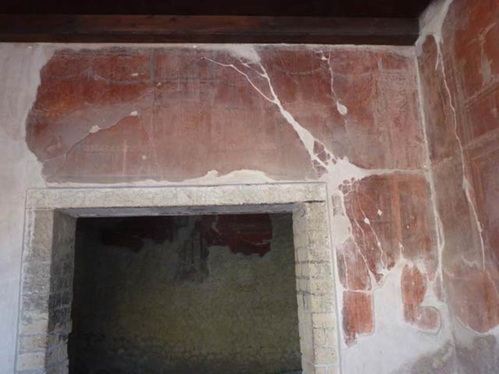 III.3 Herculaneum, October 2012. Detail from east wall of tablinum. Photo courtesy of Michael Binns.