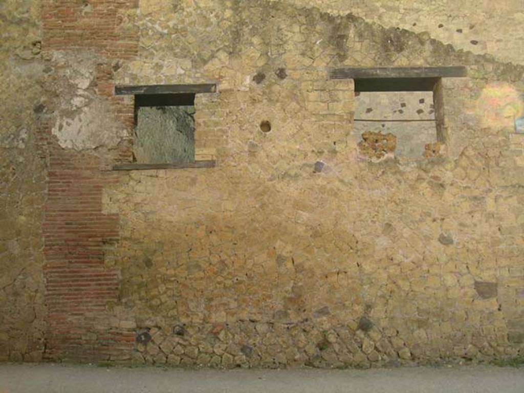 III.9, Herculaneum. May 2005. Two windows in northern facade of Insula III. Photo courtesy  of Nicolas Monteix.