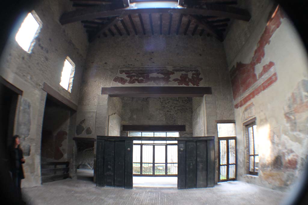 III.11 Herculaneum. March 2014. Room 6, looking west across atrium.
Foto Annette Haug, ERC Grant 681269 DÉCOR.
