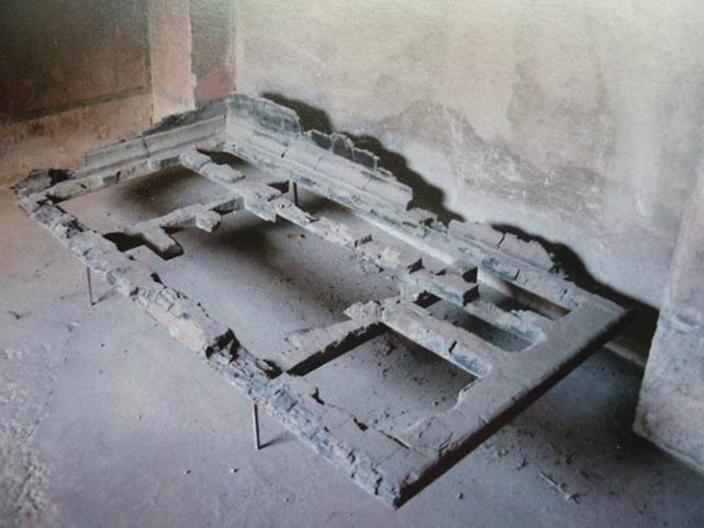 III.13, Herculaneum. Wooden bed found in the upper apartment.
Photo with kind permission of Prof. Andrew Wallace-Hadrill.
See Wallace-Hadrill, A. (2011). Herculaneum, Past and Future. London, Frances Lincoln Ltd., (p.264)
