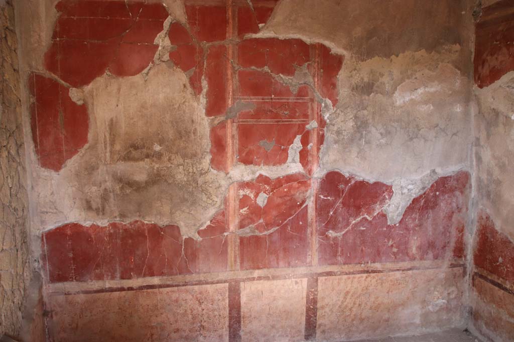 IV.4 Herculaneum. May 2006. Room 4, west wall.