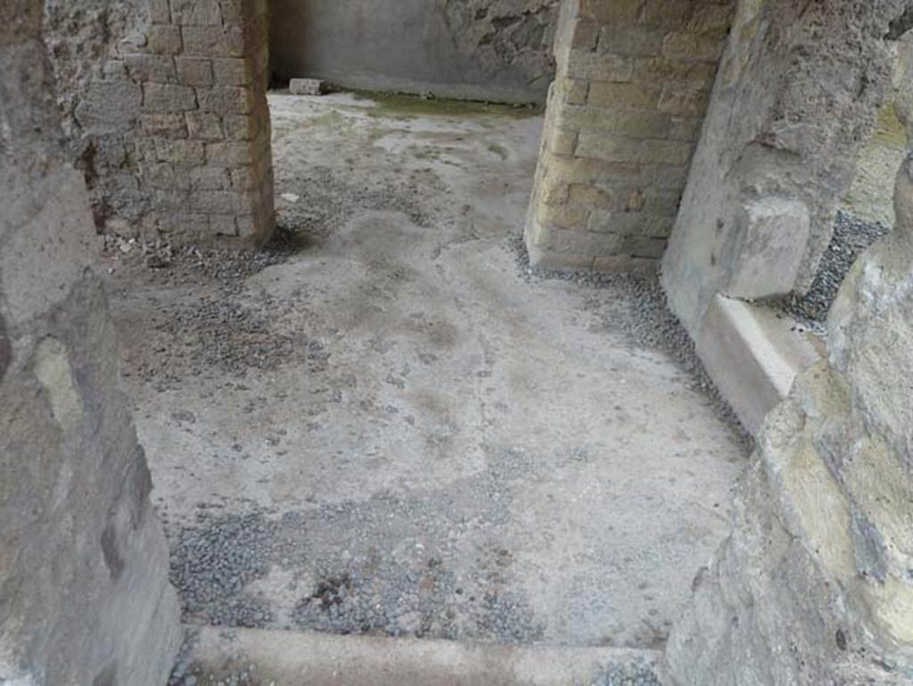 Ins. IV.15/16, Herculaneum, September 2015. Looking south across two rooms.