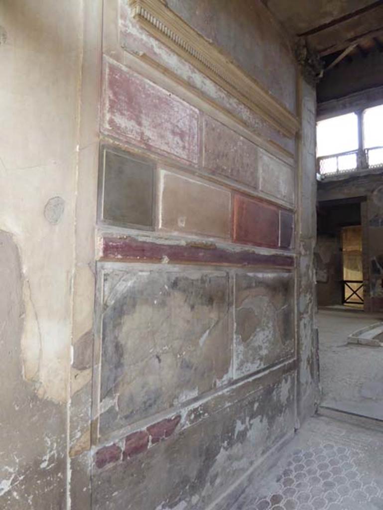 V.1 Herculaneum. May 2010. Room 3, west end of north wall with wall painting.