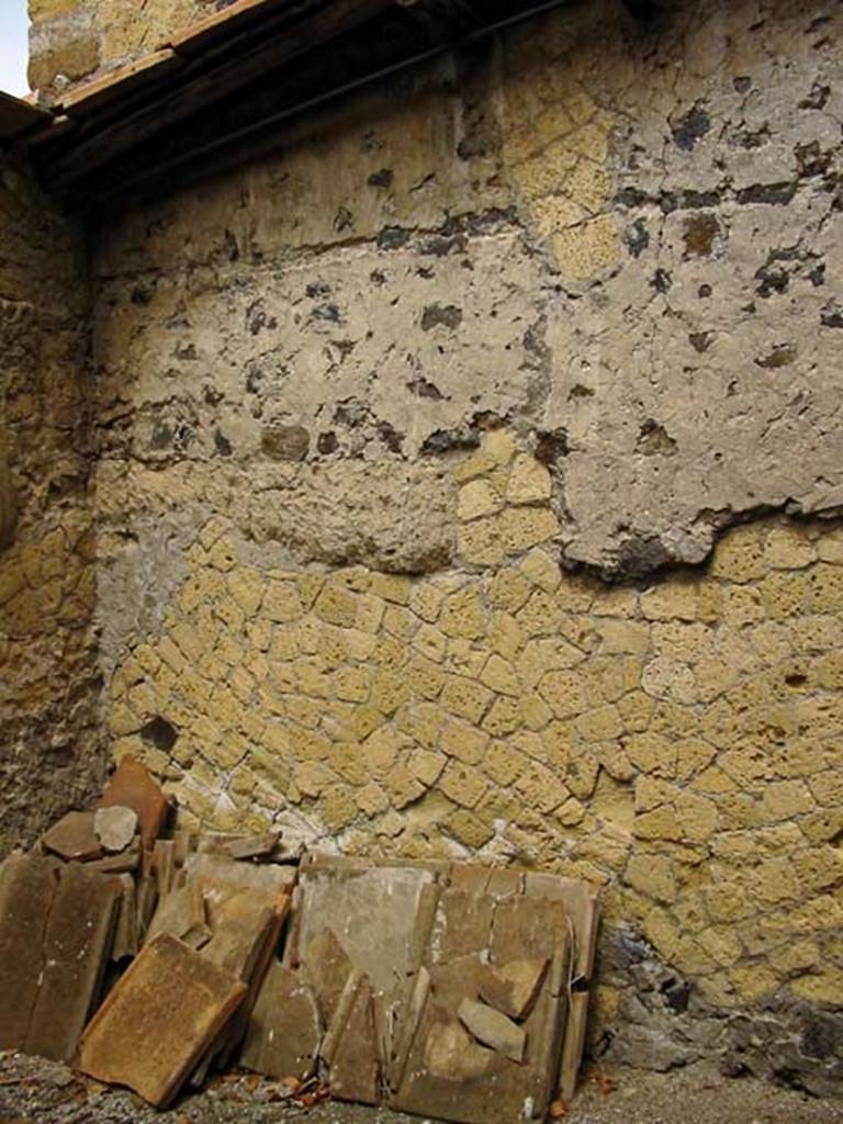 V.4, Herculaneum, May 2003. Room C, workshop, north wall. Photo courtesy of Nicolas Monteix.
