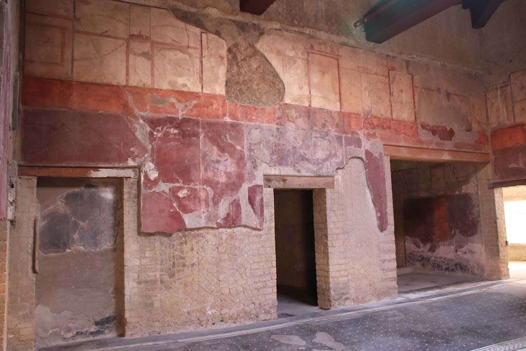 V.15 Herculaneum. October 2020. Looking towards north-east corner, on left, and east side of atrium. Photo courtesy of Klaus Heese.