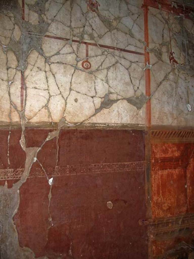 V.15, Herculaneum. May 2003. Decorated north wall in east ala. Photo courtesy of Nicolas Monteix.

