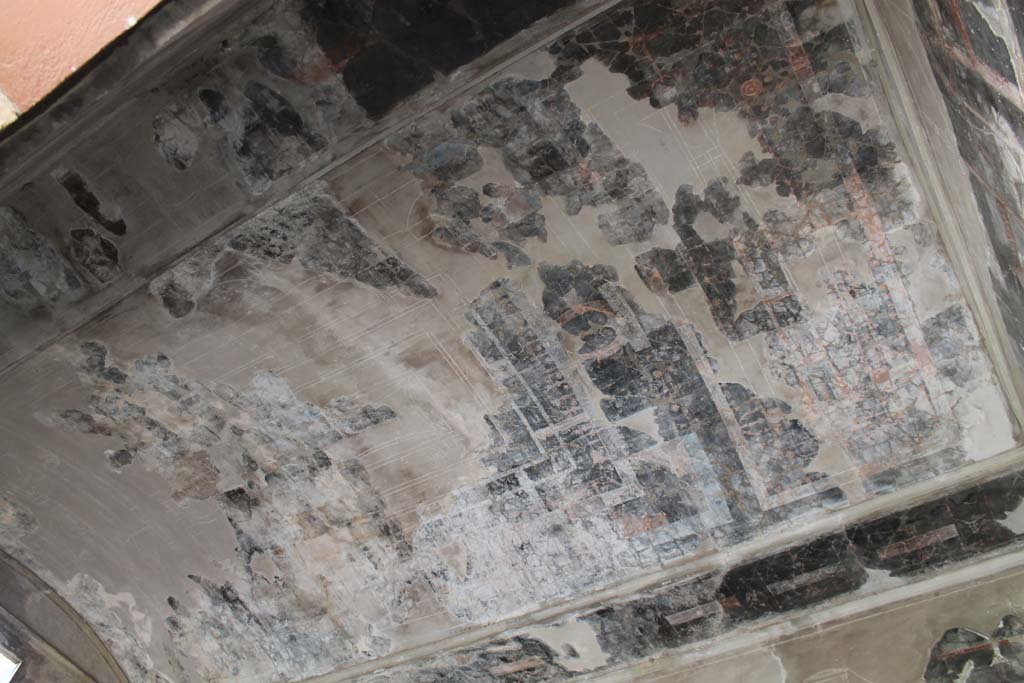 VI.13 Herculaneum, March 2014. “Salone nero”, looking south-west across ceiling.
Foto Annette Haug, ERC Grant 681269 DÉCOR.
