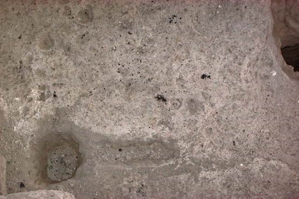 VI.15, Herculaneum. February 2003. Ground near threshold. Photo courtesy of Nicolas Monteix.