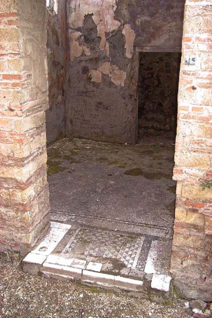 VI.17, Herculaneum. Not dated. Looking east towards doorway to cubiculum. 
Photo courtesy of Nicolas Monteix.
