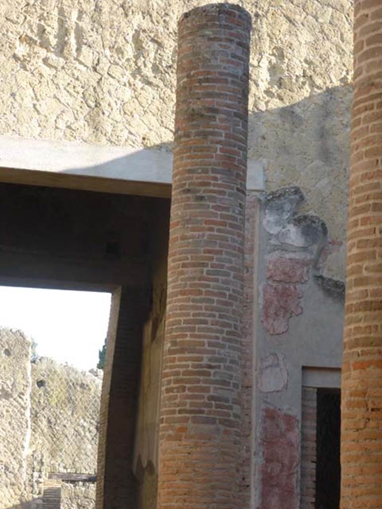 Ins. VI 29, Herculaneum, September 2015. One of four columns in tetrastyle atrium which supported the roof.