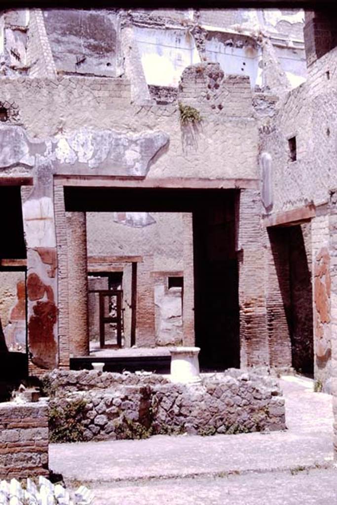 Ins. VI.29, Herculaneum 1964. Impluvium in second atrium, looking west towards entrance doorway. Photo by Stanley A. Jashemski.
Source: The Wilhelmina and Stanley A. Jashemski archive in the University of Maryland Library, Special Collections (See collection page) and made available under the Creative Commons Attribution-Non Commercial License v.4. See Licence and use details. J64f1151
