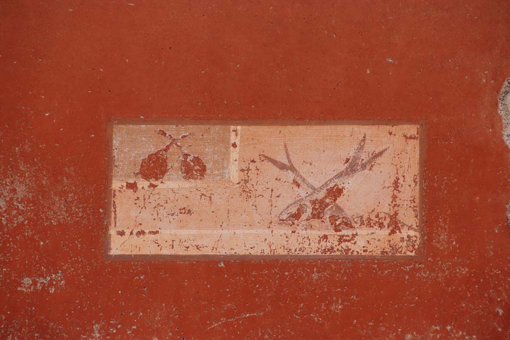 VI.29 Herculaneum. October 2020. Triclinium 11, detail of panel from north wall. Photo courtesy of Klaus Heese.

