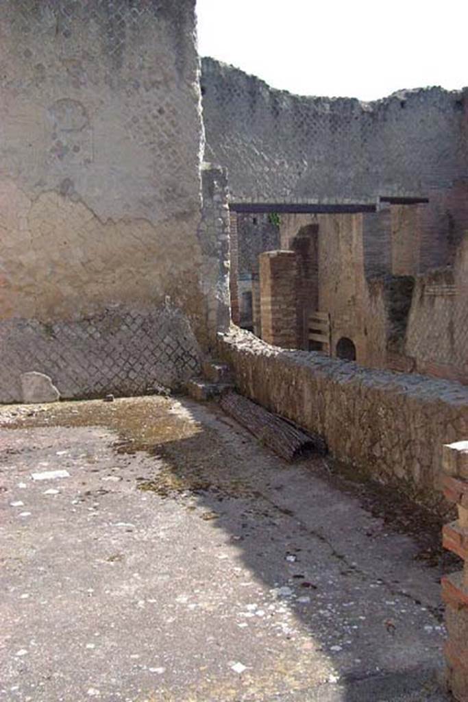 VI.29 Herculaneum. Not dated. 
Looking towards south-east corner and short south wall of triclinium 11. Photo courtesy of Nicolas Monteix.




