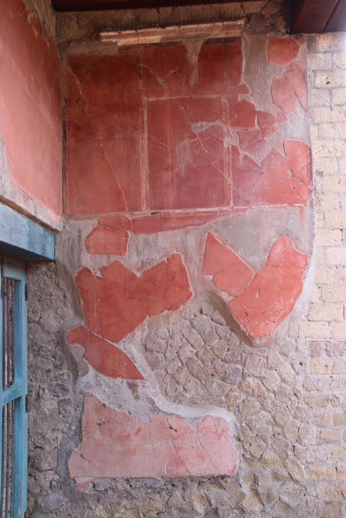 Ins. Orientalis I, 2, Herculaneum, September 2015. Floor of tablinum. 

 
