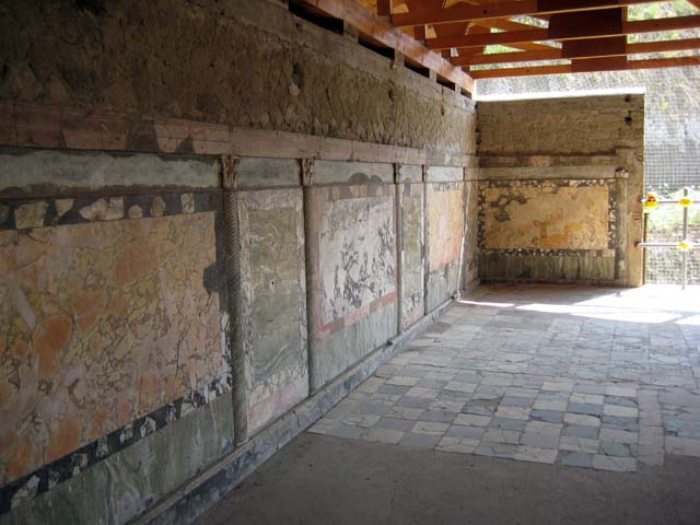 Ins. Or. 1. 2, Herculaneum. July 2009. Looking south along east wall of Marble Salon.
Photo courtesy of Sera Baker.
