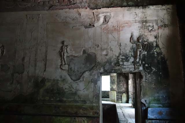 Suburban Baths, Herculaneum. April 2008. Looking east across hot pool. Photo courtesy of Nicolas Monteix.