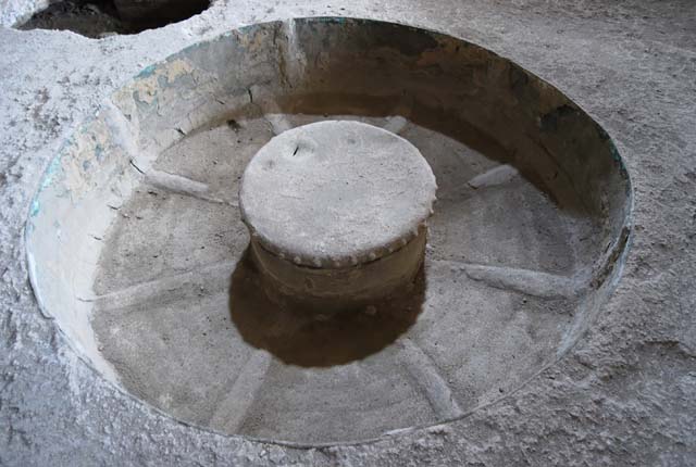 Suburban Baths, Herculaneum. June 2014. Remains of upper area of second larger caldarium. Photo courtesy of Michael Binns.
