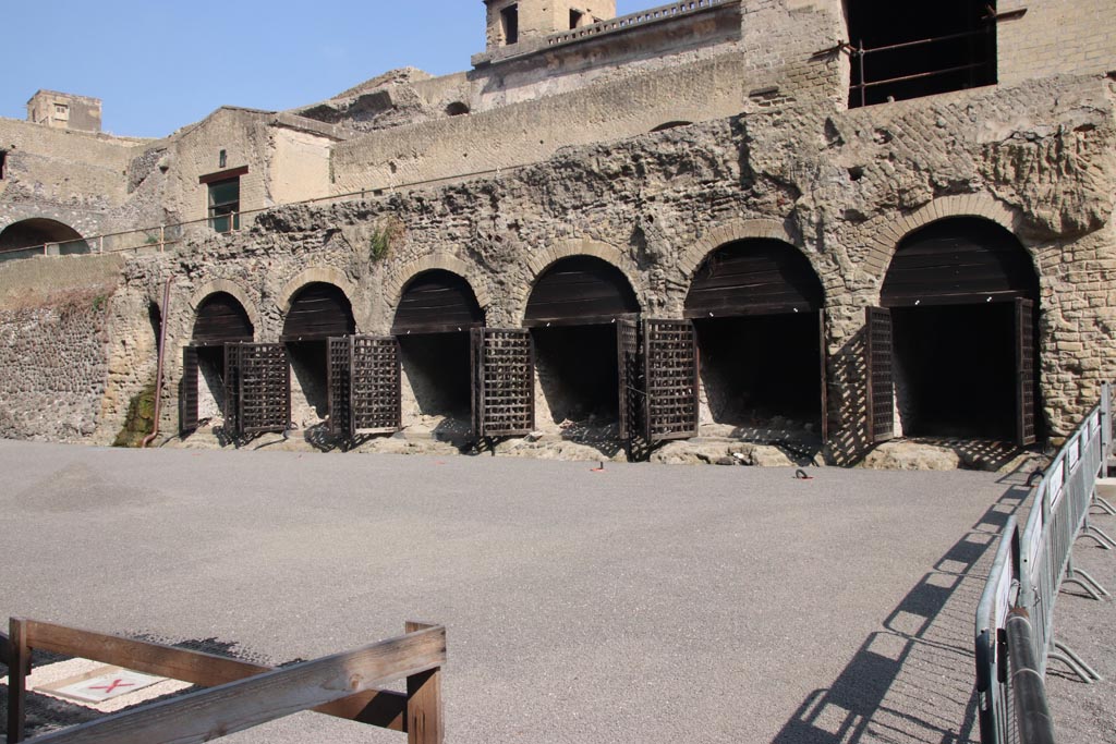 Herculaneum, September 2021. Looking north-west across beach-front towards “boatsheds”. Photo courtesy of Klaus Heese.