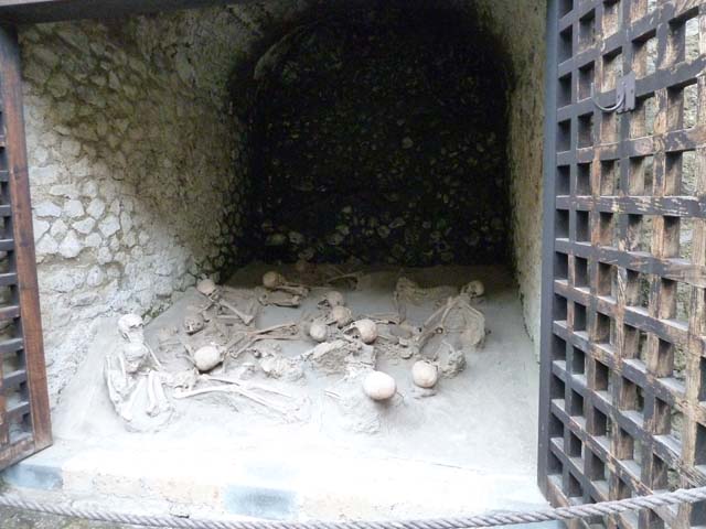 Beachfront, Herculaneum, April 2014. Boatshed 5. Photo courtesy of Klaus Heese.