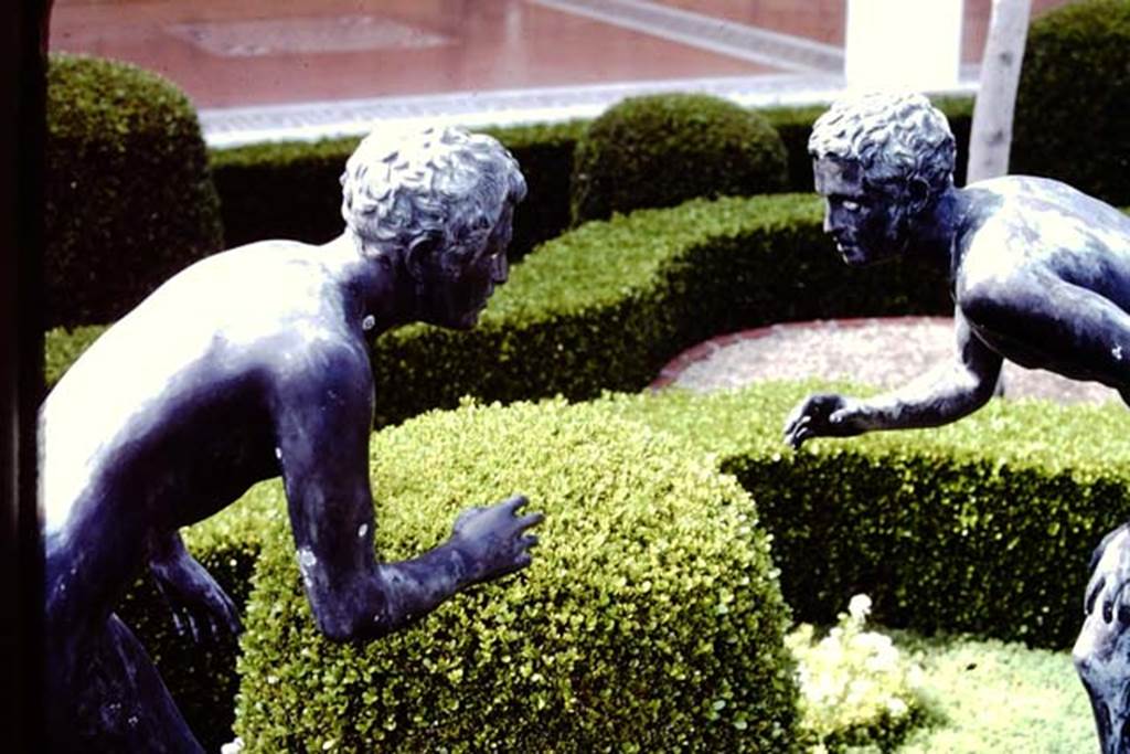 Getty Villa, Malibu, Spring 1982. Detail of reproduction statues of wrestlers. Photo by Stanley A. Jashemski.   
Source: The Wilhelmina and Stanley A. Jashemski archive in the University of Maryland Library, Special Collections (See collection page) and made available under the Creative Commons Attribution-Non Commercial License v.4. See Licence and use details.
J80f0417
