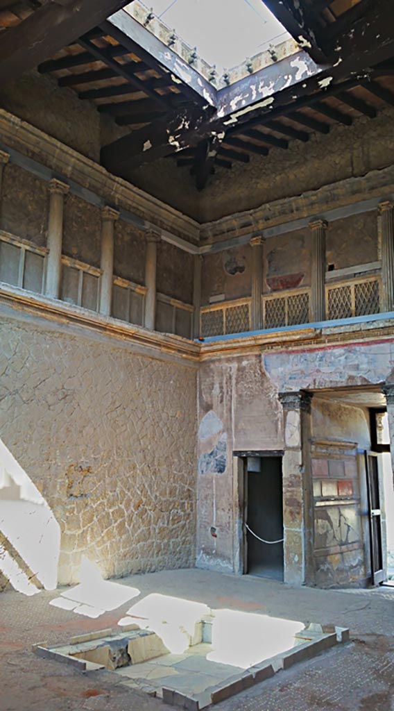 V.1 Herculaneum, photo taken between October 2014 and November 2019.
Looking south-west across atrium, with doorway to room 3, in centre.
Photo courtesy of Giuseppe Ciaramella.