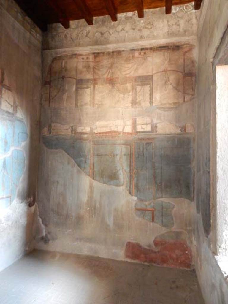 V.1, Herculaneum. May 2018. Room 7, looking towards east wall. Photo courtesy of Buzz Ferebee.