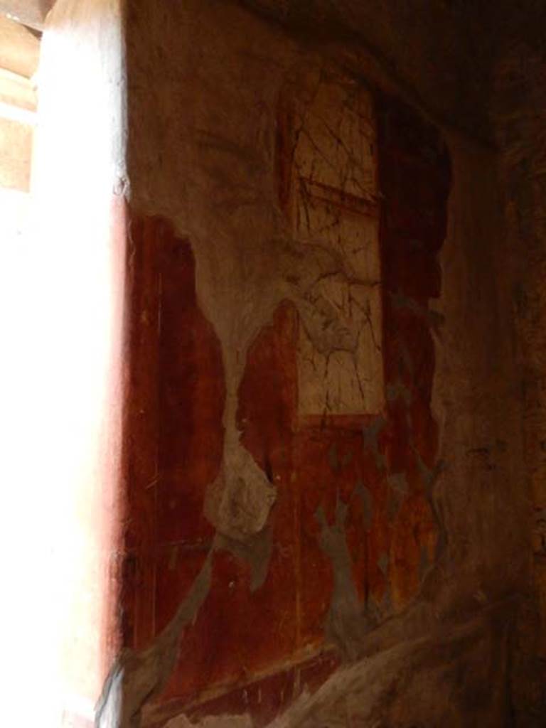 V.1 Herculaneum. May 2018. Room 4, looking towards south wall and west side of doorway.
Photo courtesy of Buzz Ferebee.

